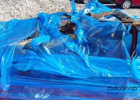 1997 Lexus Ls 400 Luxury Sdn Base (A4) Ca/Ny z USA, uszkodzony, nr VIN JT8BH28F0V0079410